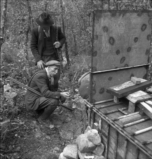 Hunting panthers in Valais, 1946.