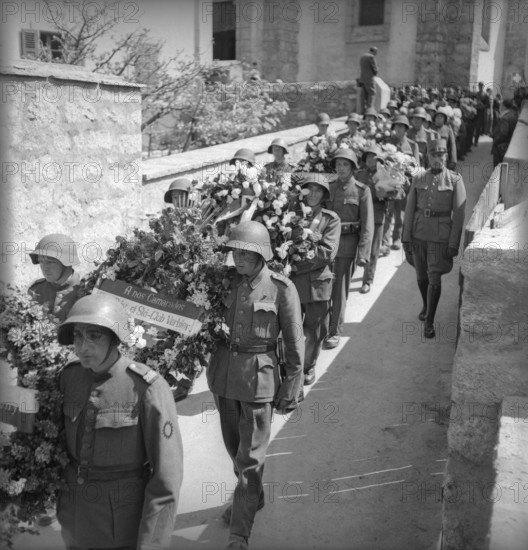 Funeral of a military patrol in the Valais, 1949.