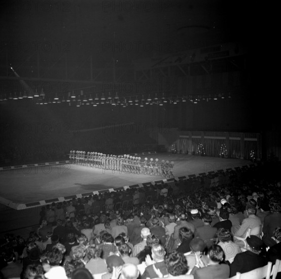 Holiday on Ice in Zurich, 1954.