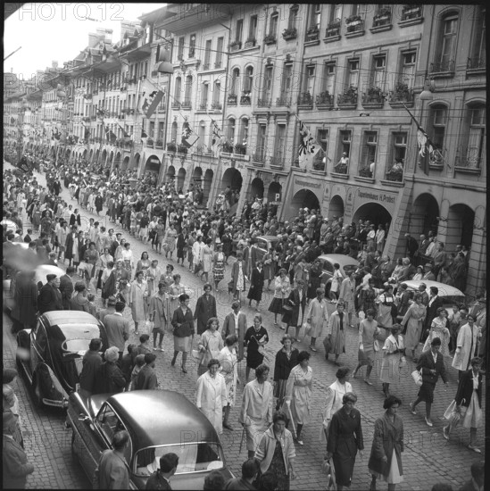 Berne, national holiday procession; 1960.