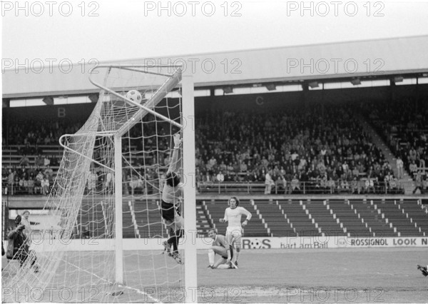 NLA 1973/74: FC St. Gallen FC Zurich; goalkeeper Schuepp