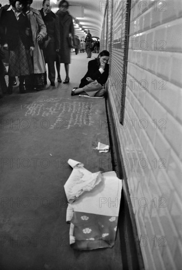 1975, Paris, subway.