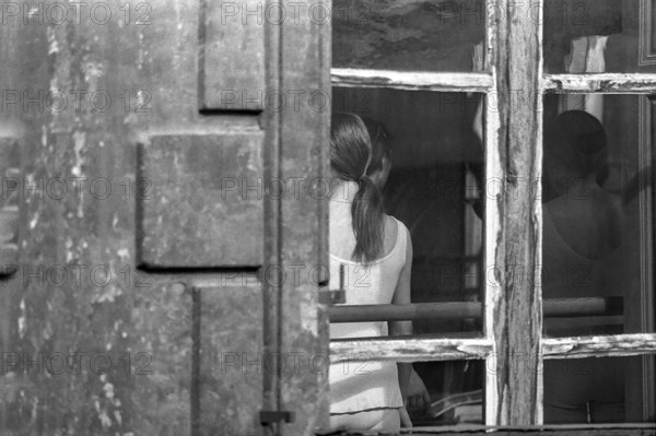 1975, Paris, Marais, dance school.