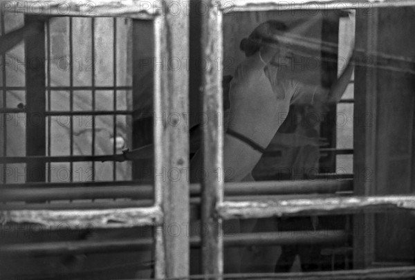 1975, Paris, Marais, dance school.