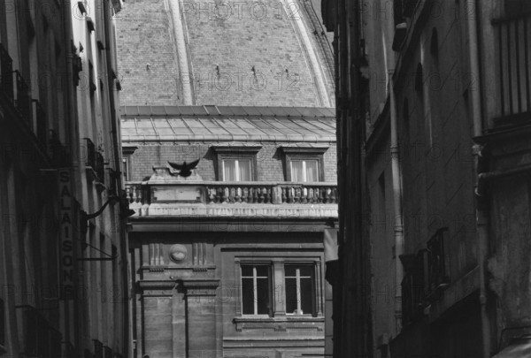 1975, Paris, Marais, passage.