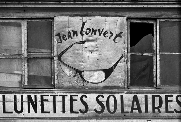 1975, Paris, Marais, shop windows