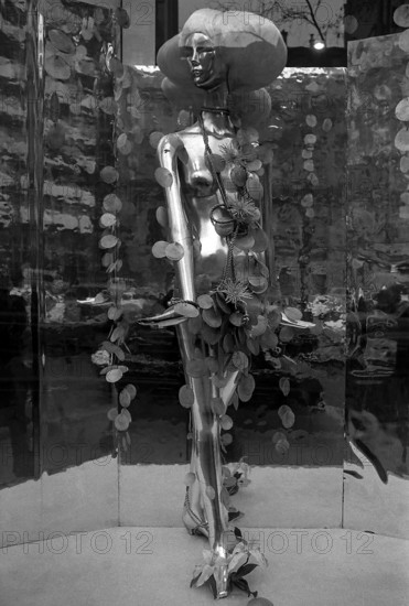 1975, Paris, Marais, shop windows