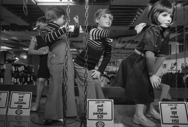 1975, Paris, Marais, shop windows