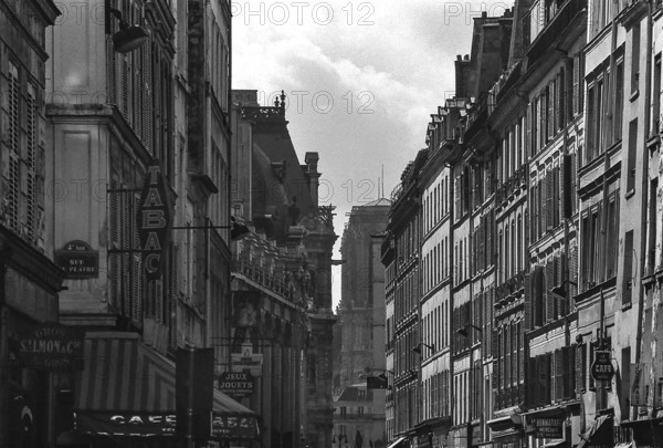 1975, Paris, Rive droite.