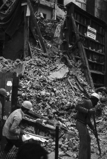 1975, Paris, Rive droite, building under demolition.