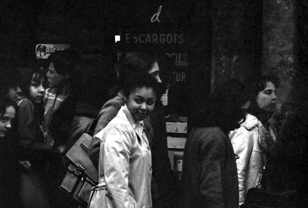 1975, Paris, Rive droite, boys and girls.