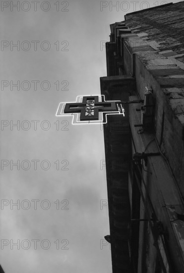 1975, Paris, Rive droite, pharmacy.