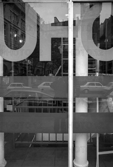 1975, Paris, Rive droite, UFO.