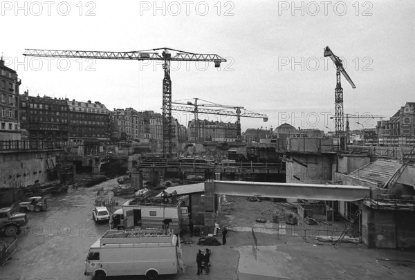 1976, Paris, Rive droite, Les Halles, construction site.