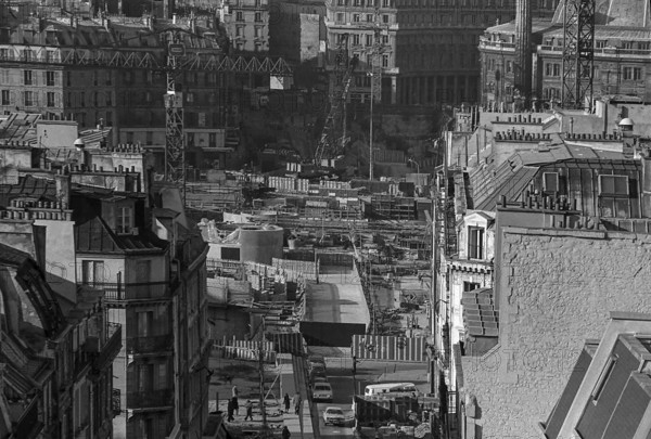 1976, Paris, Rive droite, Les Halles, construction site.