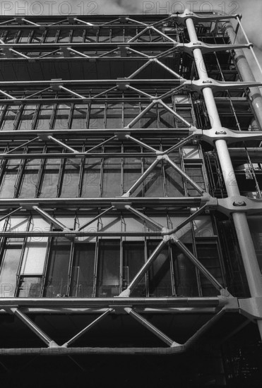 1976, Paris, Rive droite, Centre Pompidou, Beaubourg.