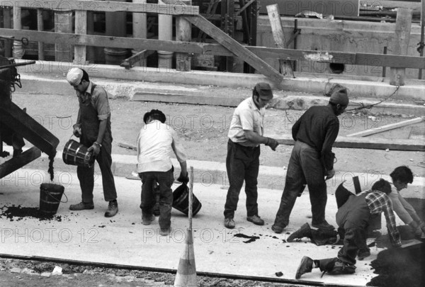 1976, Paris, Rive droite, Centre Pompidou, Beaubourg.