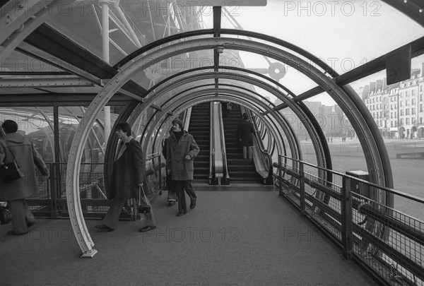 1976, Paris, Rive droite, Centre Pompidou, Beaubourg.