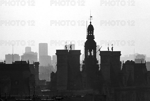 1976, Paris, Rive droite, Paris overview.