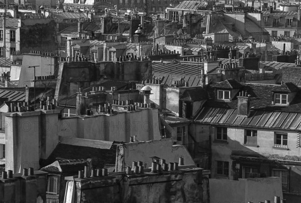 1976, Paris, Rive droite, Paris overview.
