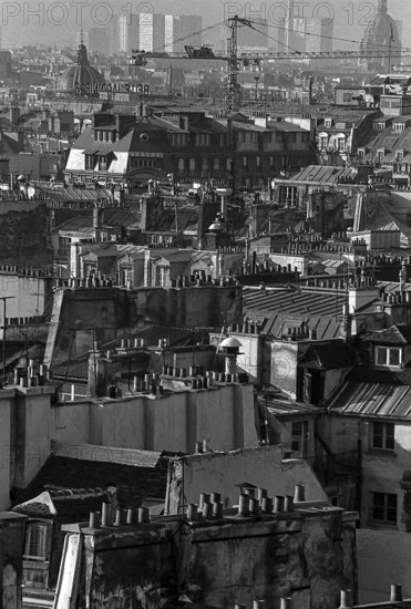 1976, Paris, Rive droite, Paris overview.