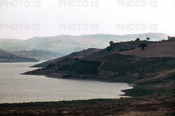 Nature, Italy, region of Puglia 1975 Lago di Occhito (Occhito lake).