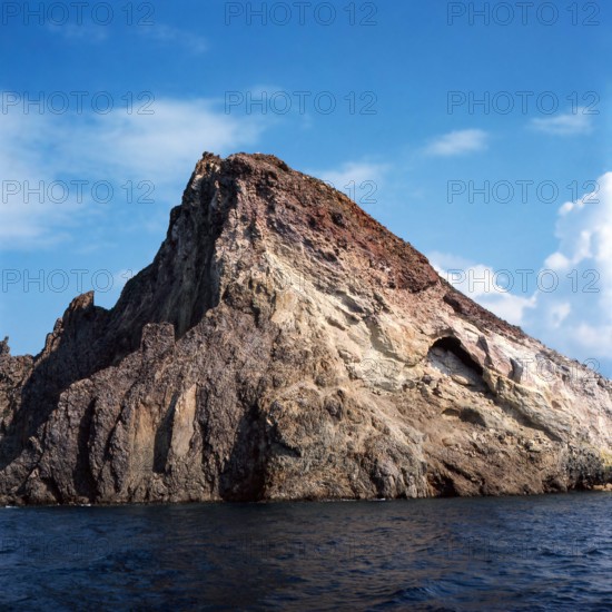 Nature, Italy, region of Sicilia 1975 Isole Eolie, Scoglio Dattilo;  (Aeolian Islands,  Dattillo Rock).