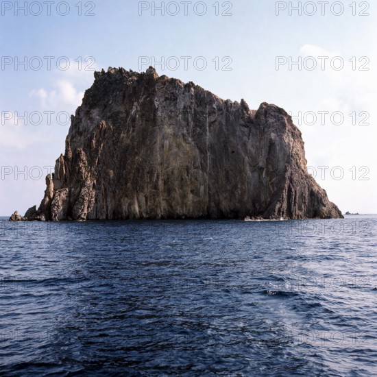 Nature, Italy, region of Sicilia 1975 Isole Eolie, Scoglio Dattilo;  (Aeolian Islands,  Dattillo Rock).
