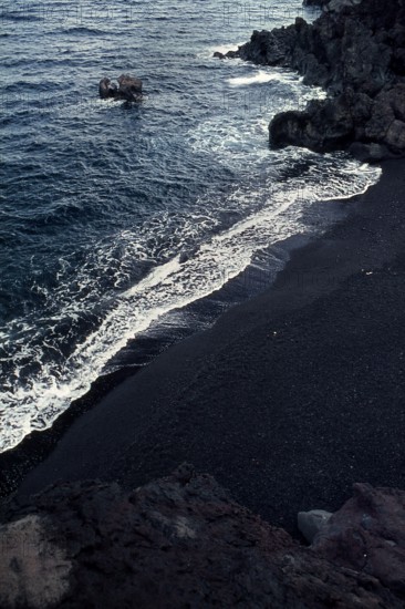 Nature, Italy, region of Sicilia 1975 Isole Eolie, Isola di Stromboli (Aeolian Islands, Stromboli  Island).