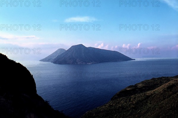 Nature, Italy, region of Sicilia 1975 Isole Eolie, Isola di Salina e Stromboli (Aeolian Islands, Salina Island and Stromboli Island).