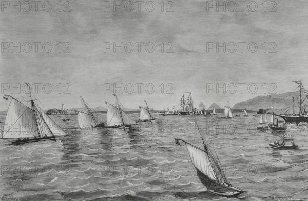History of Spain. Sailing regattas held in the bay of Santander, in the Abra del Sardinero, on 29 July 1884. Several recreational boats took part. Drawing by A. de Caula. Engraving by Tomas Carlos Capuz (1834-1899). The Spanish and American Illustration (La Ilustracion Espanola y Americana), 1884.