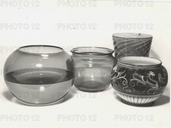 Hydroculture grow pots