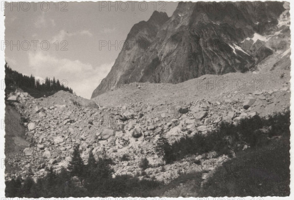 Morainic masses near Entrv®ves.