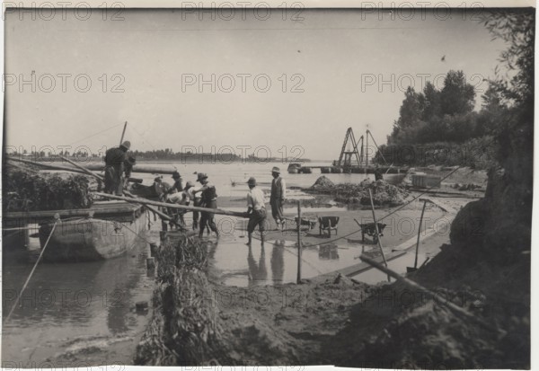 Po River land reclamation works