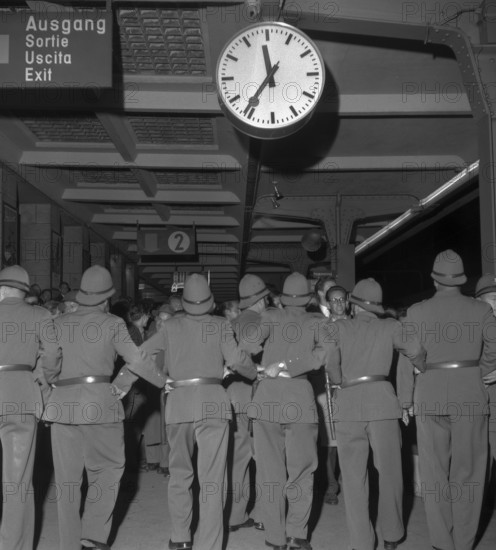 Protest against Moscow travelers at their comeback, 1957.