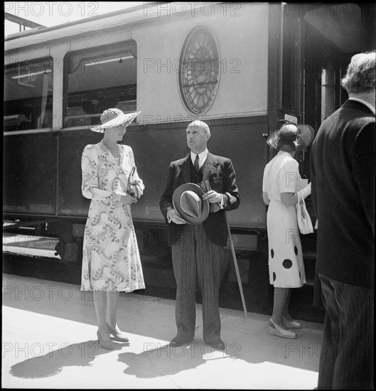Charlotte of Luxembourg with federal president Etter, 1947.