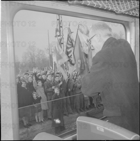 Rodolphe Rubattel in special train to Lausanne, 1953.