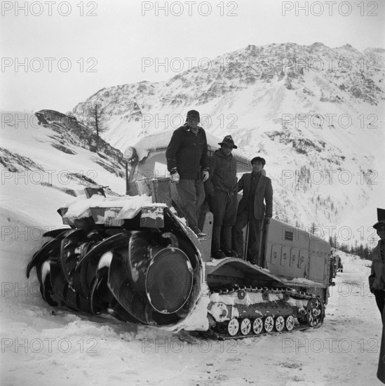 Uncovering of the Simplon Road, 1950.