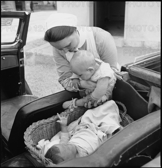 WW 2: french baby refugees taken to orphanage Grange-Canal, 1944.