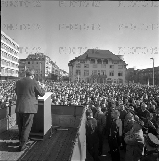 Salaried public employees demanding reduction in working hours; 1966.