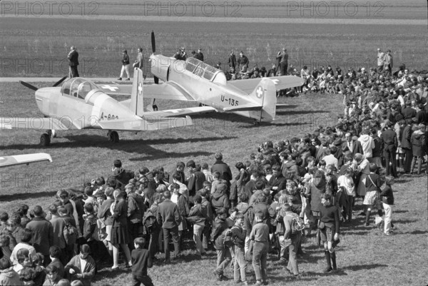 Army training airplanes at Birrfeld airfield 1968.