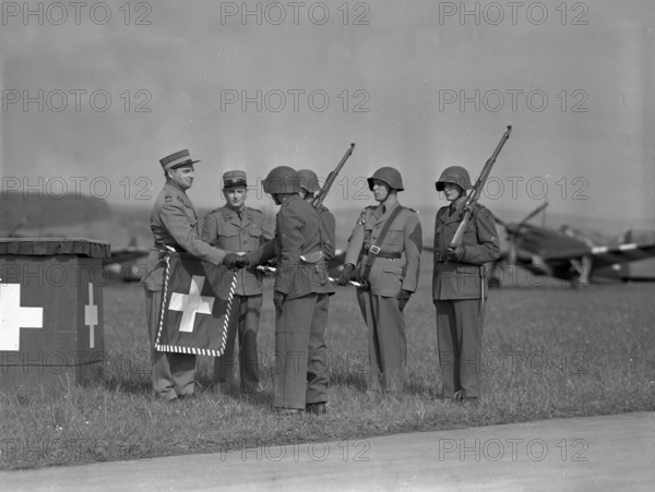 Colonel Wuthrich congratulating on passing pilote school, Dubendorf 1954.