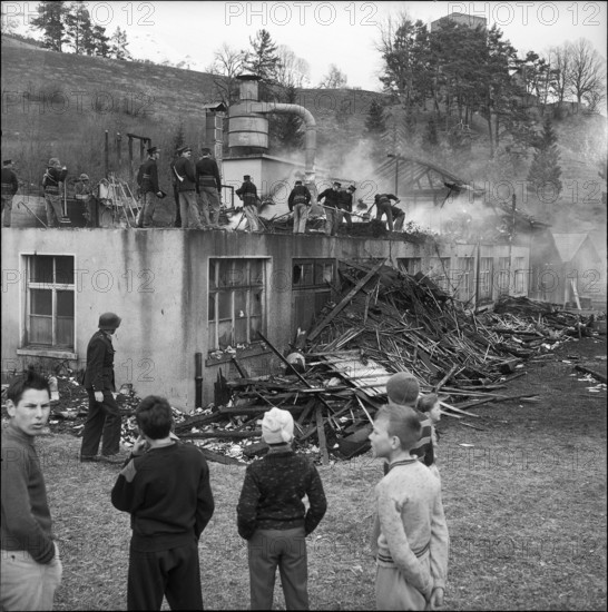 Frutigen; slate factory went up in flames; 1962.