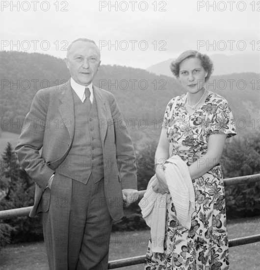 Konrad Adenauer with his daughter.