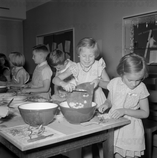 Cookery course for children in Zurich, 1955.