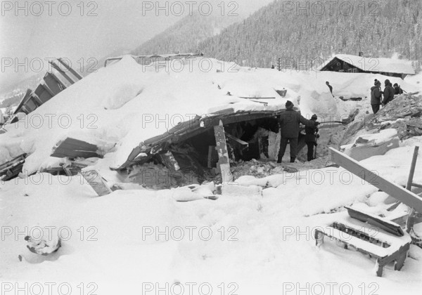 Reckingen: pile of rubble; 1970.