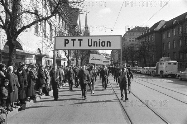 Salaried public employees demanding reduction in working hours; 1966.