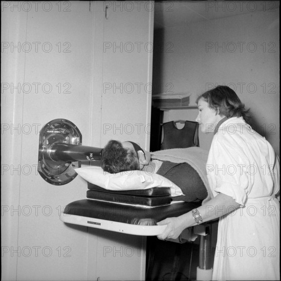 Brain tumor radiotherapy by Beta-Synchrotron, Berne 1953.