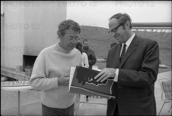 Anlasslich der Prasentation des Buches 'Milon, Legende eines Athleten' von Sigmund Widmer, mit Illustrationen von Hans Erni.