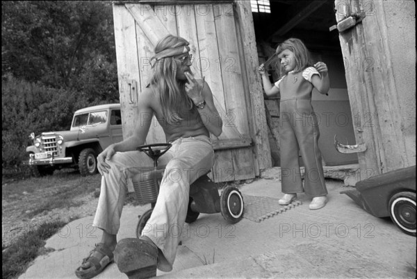 Toni Vescoli and his daughter, 1971.